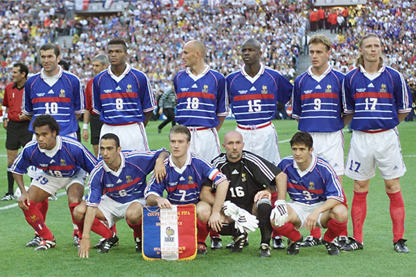 منتخب فرنسا بطل مونديال 98